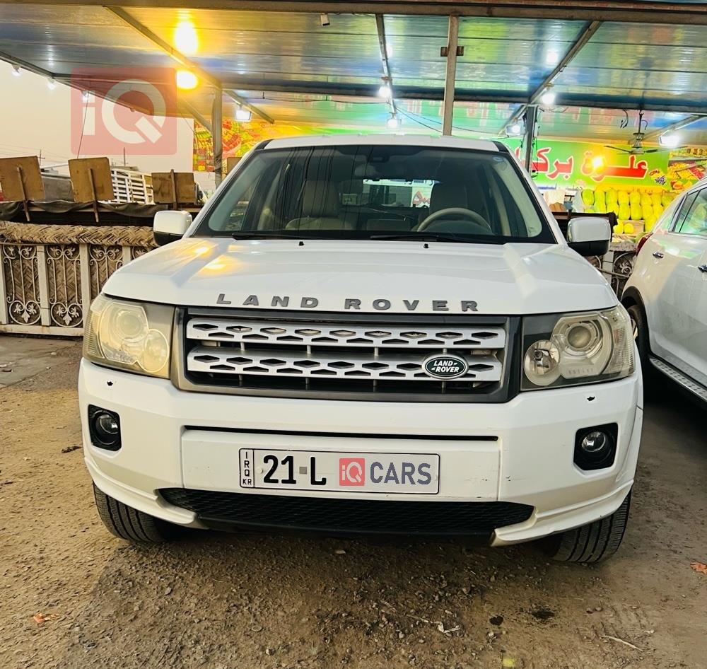 لاند روفر LR2